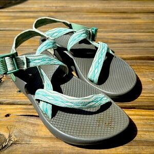 Women’s Chaco Z/1 size 8